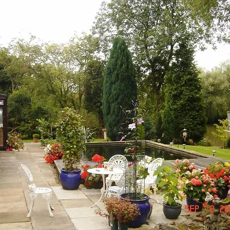 The Willows Bed & Breakfast 4*